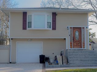 494 Nicolls Rd, Deer Park, NY 11729