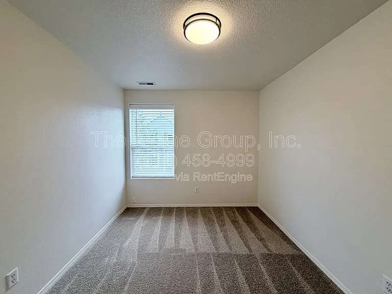 5817 NW 174th Ave — Photo 12
