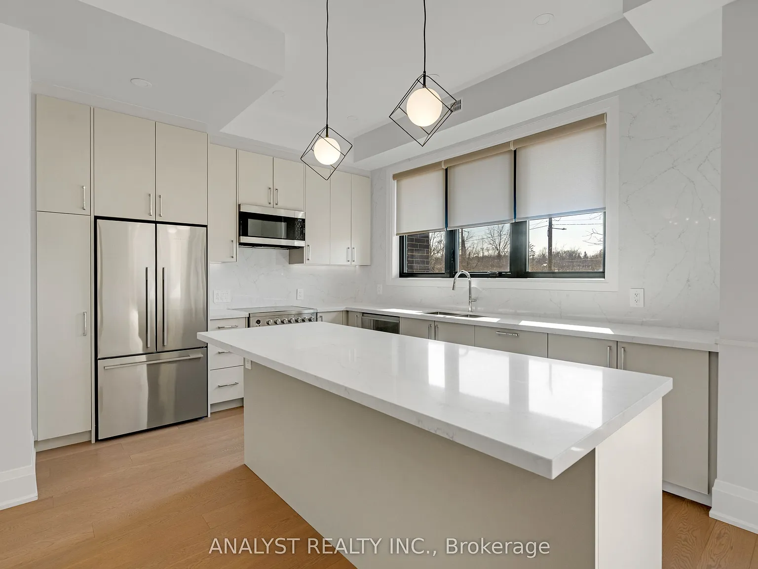 4 bed, $3,900 — Photo 2