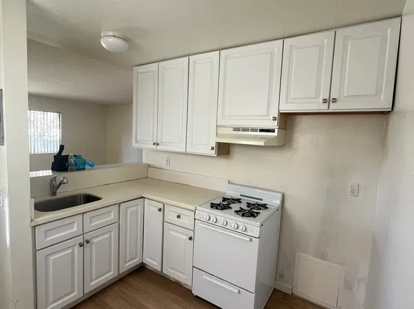 11438 Killion St #2, North Hollywood, CA 91601