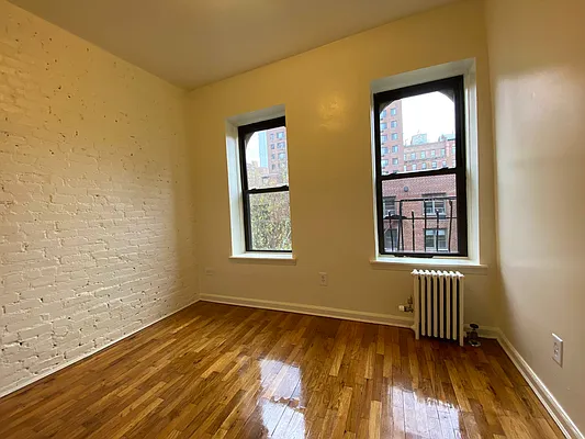 Rented by Best Apartments North Inc | media 30