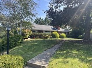 9462 Viewcrest Dr, Allison Park, PA 15101