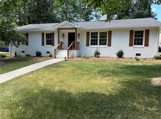 3605 Wynnewood Dr, Greensboro, NC 27408