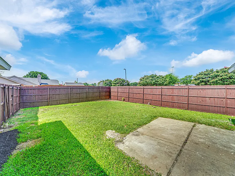 1300 Rivercrest Blvd — Photo 27