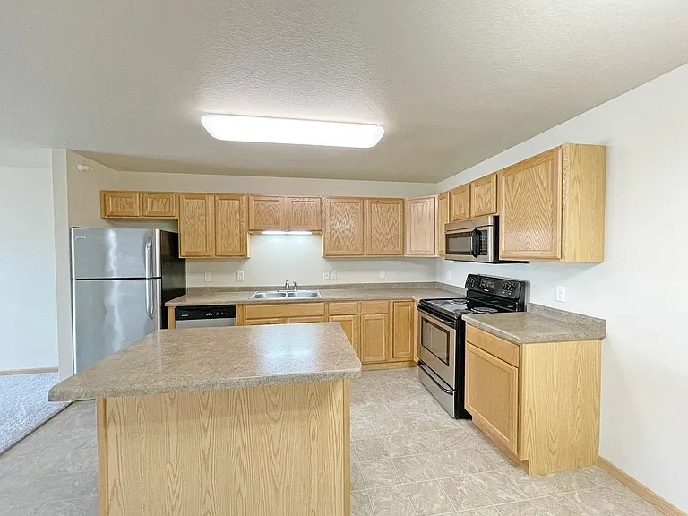 Southwood Apartments — Photo 6