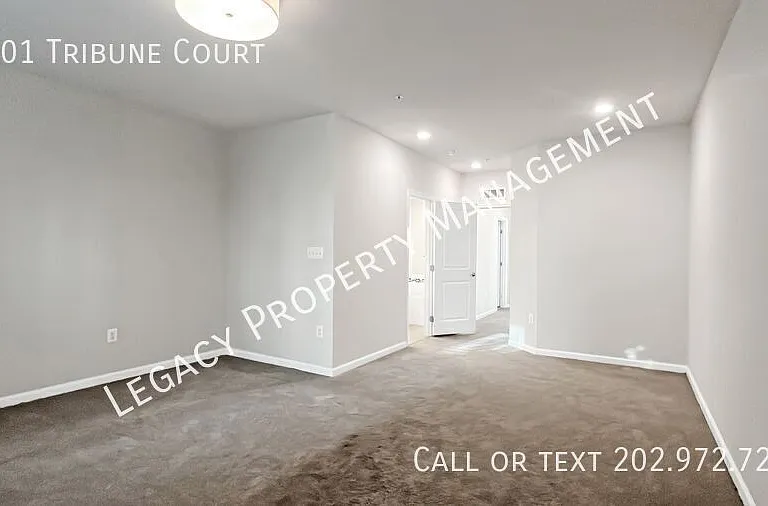 3201 Tribune Ct — Photo 8