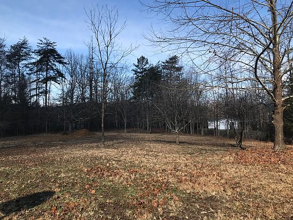 3rd image of 150 Tinch Cir