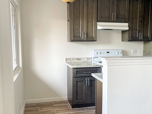 4th image of 1655 Tuolumne St APT 5