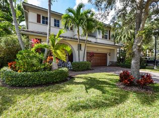 830 Madison Ct, Palm Beach Gardens, FL 33410