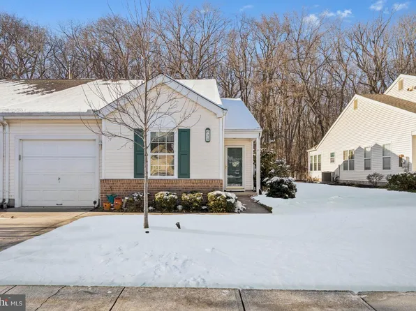 34 Peppergrass Dr N, Mount Laurel, NJ 08054