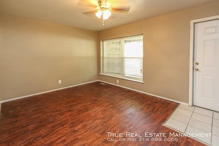 1st image of 11272 Parkmont Dr
