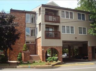 779 Riverside Ave APT 201, Lyndhurst, NJ 07071