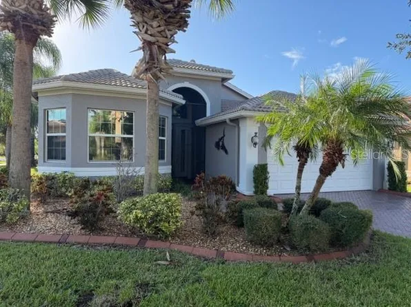 16057 Golden Lakes Dr, Wimauma, FL 33598