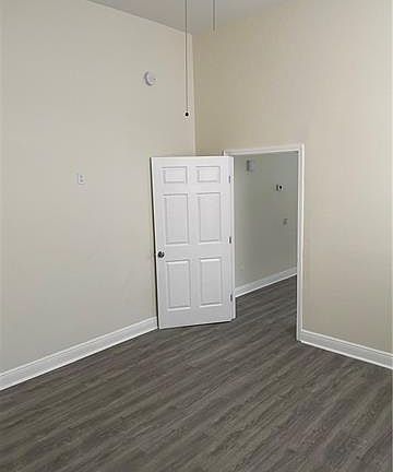 4th image of 2604 Pauger St