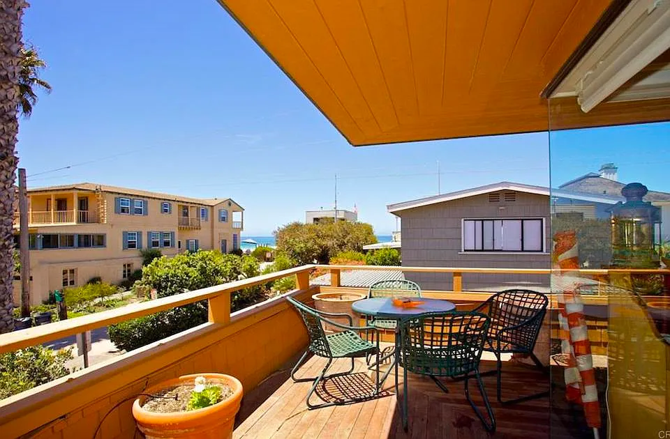 2001 Ocean Front