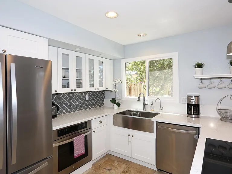 5904 N Granite Reef Rd — Photo 3