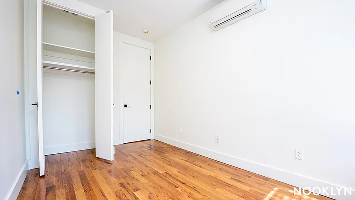 Rented by Nooklyn NYC LLC | media 24