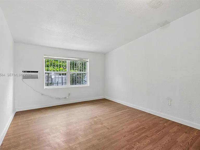 1045 NW 115th St — Photo 30