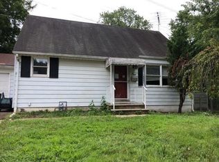 1 Longfield Rd, New Brunswick, NJ 08901