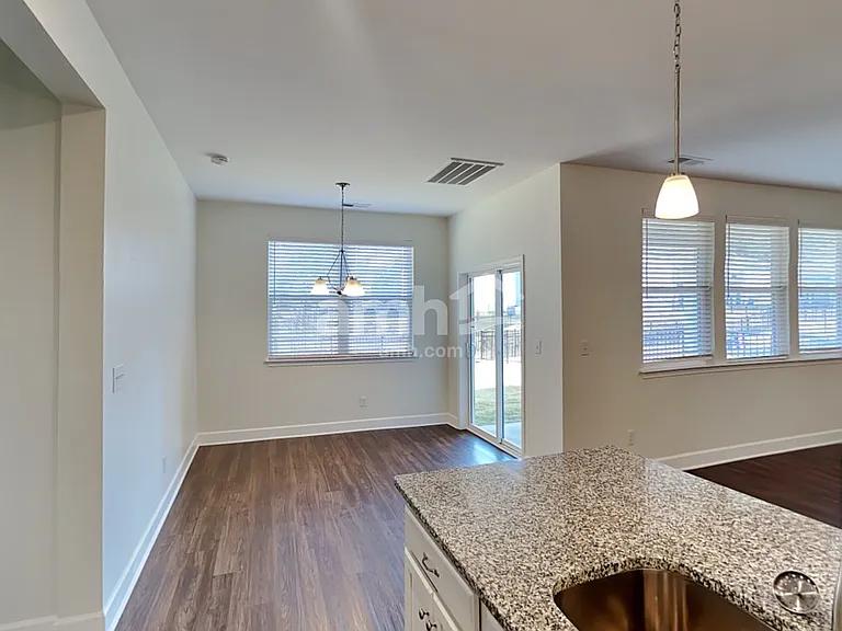 4501 Tarpon Dr — Photo 4