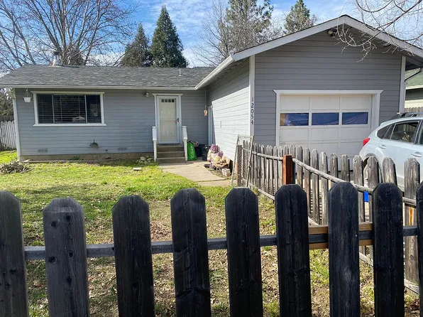 12054 Oak Mill Dr, Fort Jones, CA 96032