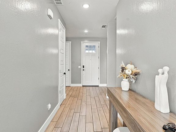 5th image of 6001 Cardano Ave