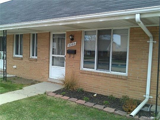 1st image of 8202 Huntington St