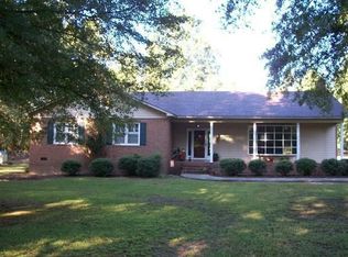 215 Neal St, Saluda, SC 29138