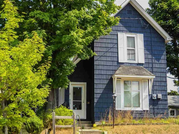 517 Liberty St, Petoskey, MI 49770