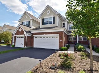 1158 Falcon Ridge Dr, Elgin, IL 60124