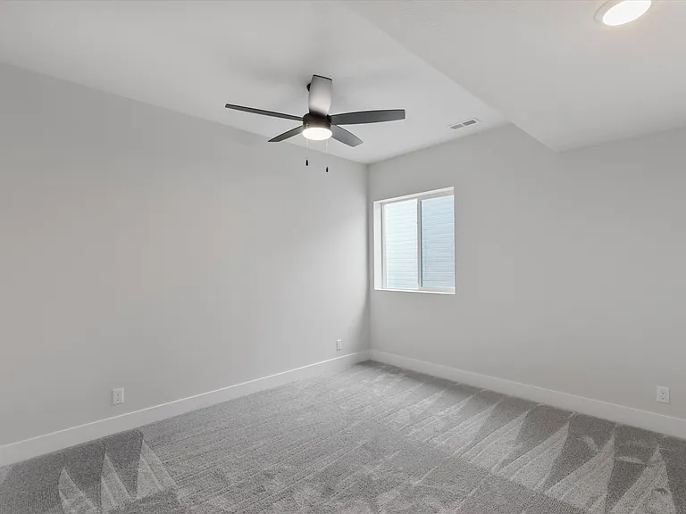 202 N 30th St #202 — Photo 24
