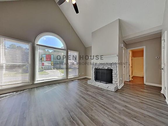 3rd image of 404 Etowah Valley Way