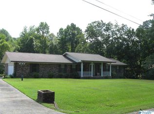 2305 Renee St, Gadsden, AL 35904