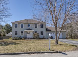 7 Marc Dr, Brunswick, ME 04011