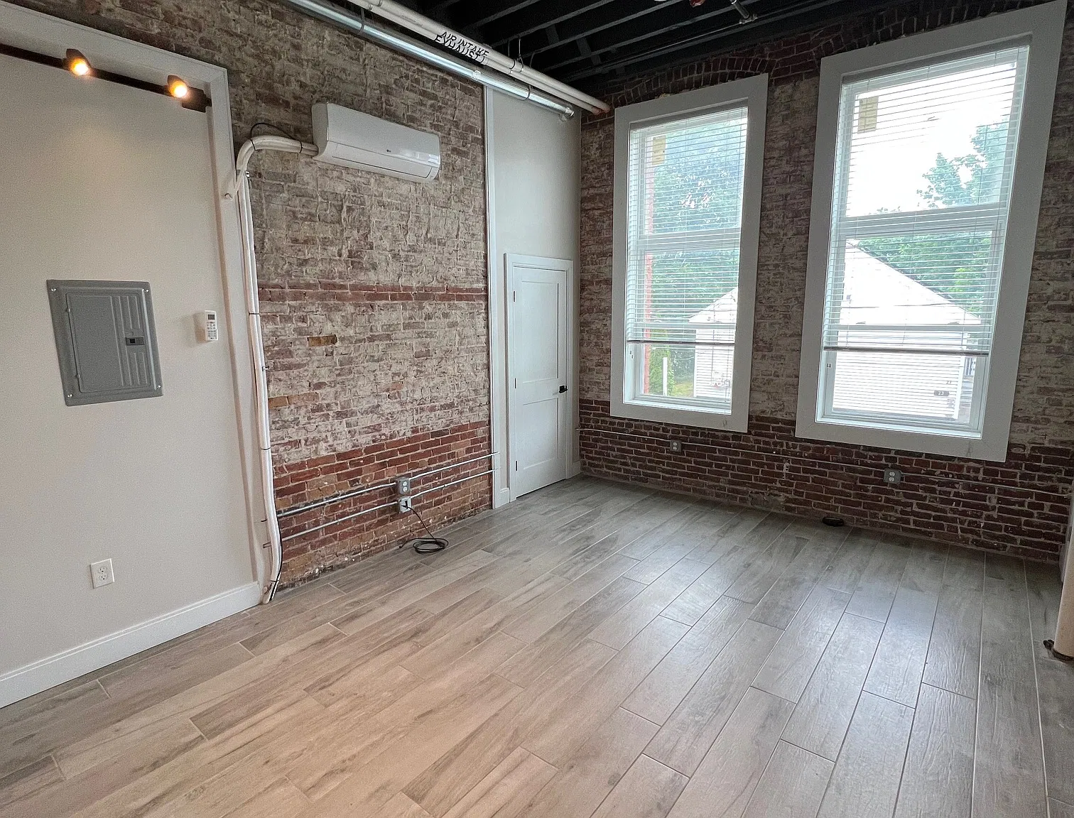 108 Harrison St — Photo 3
