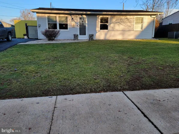 147 Niss Ave, Ephrata, PA 17522