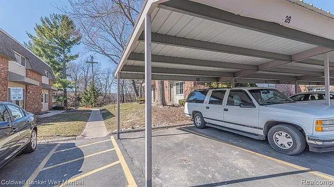 525 Longshore Dr #B — Photo 17