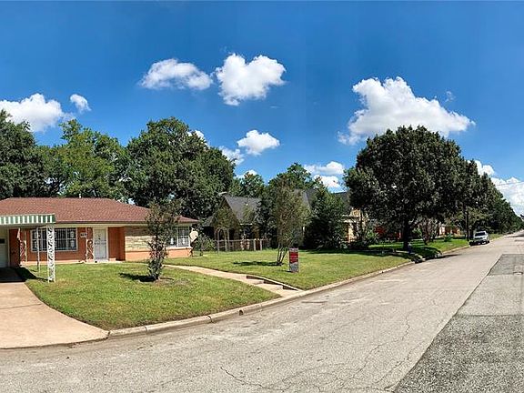 2nd image of 617 Graceland St