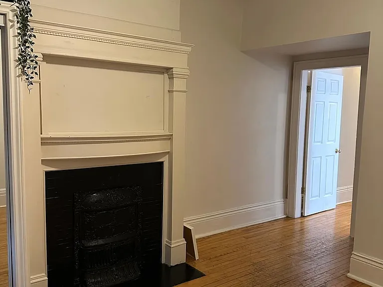 563 Ossington Ave #MAIN — Photo 16