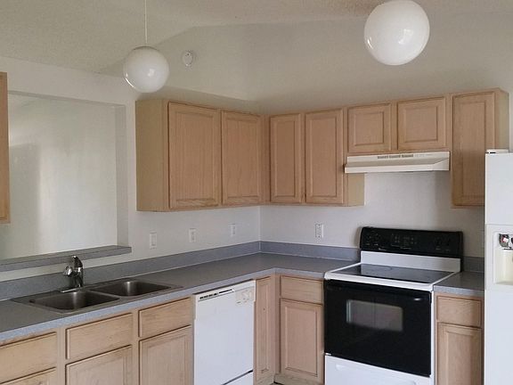 4th image of 312 Albedo Ave SE