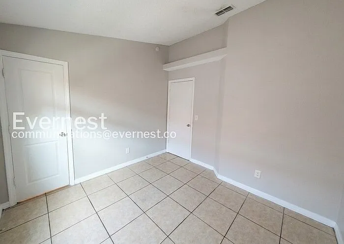 4758 Muir Vlg — Photo 10