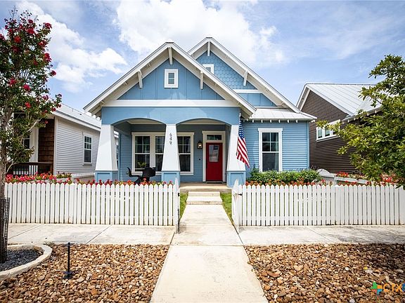 2nd image of 649 Center Grn