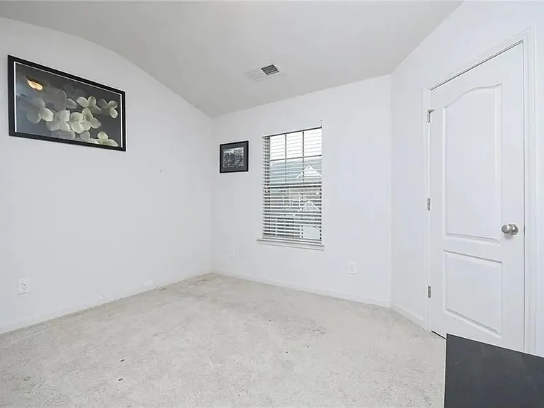 3934 Princeton Lakes Pass SW — Photo 5