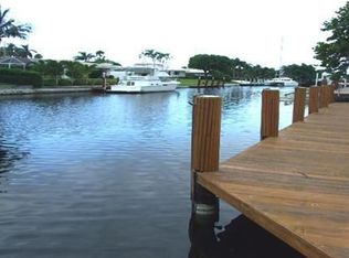 1221 SE 13th Ave, Deerfield Beach, FL 33441