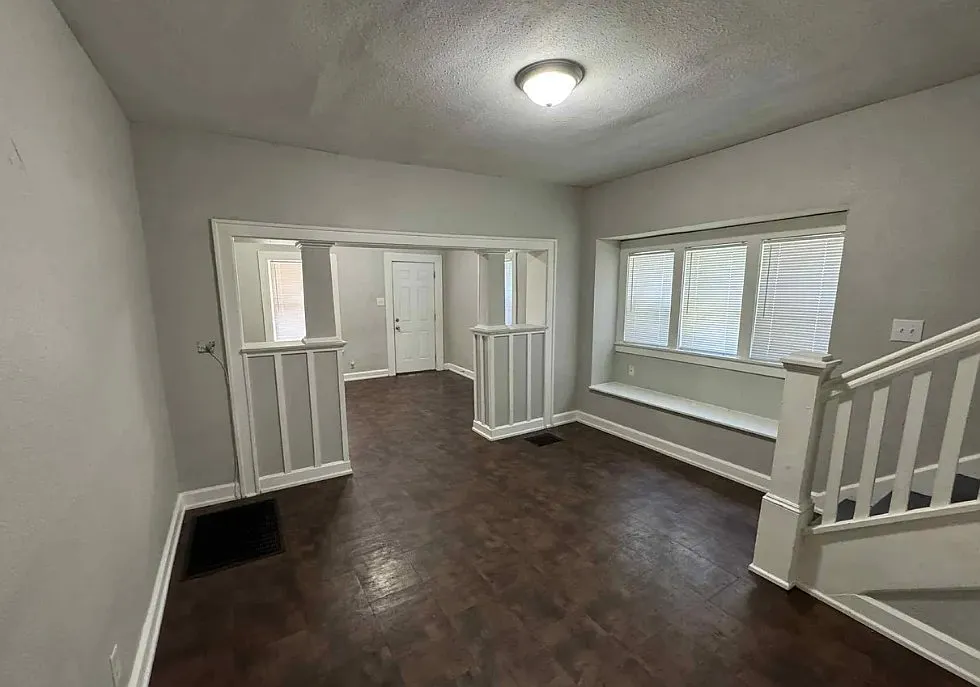 Building Photo - 628 N Euclid Ave #1