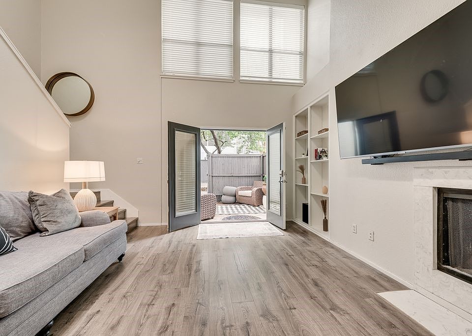 1st image of 3906 Buena Vista St Unit 18
