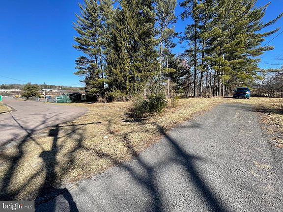 5th image of 10178 Garrett Hwy