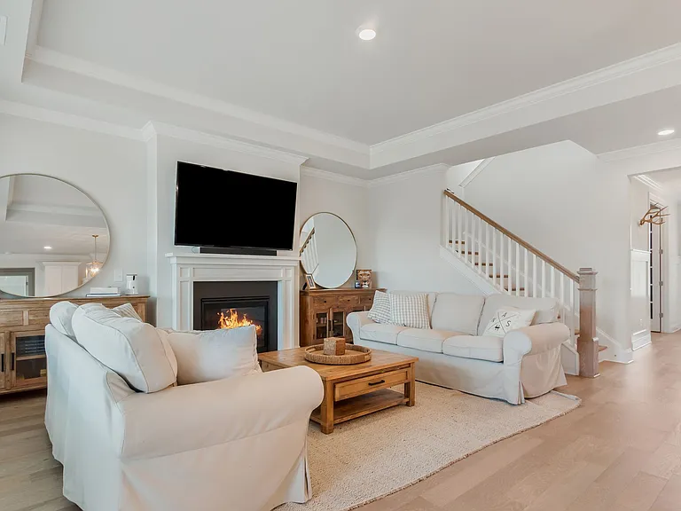 3041 Shandor St — Photo 14