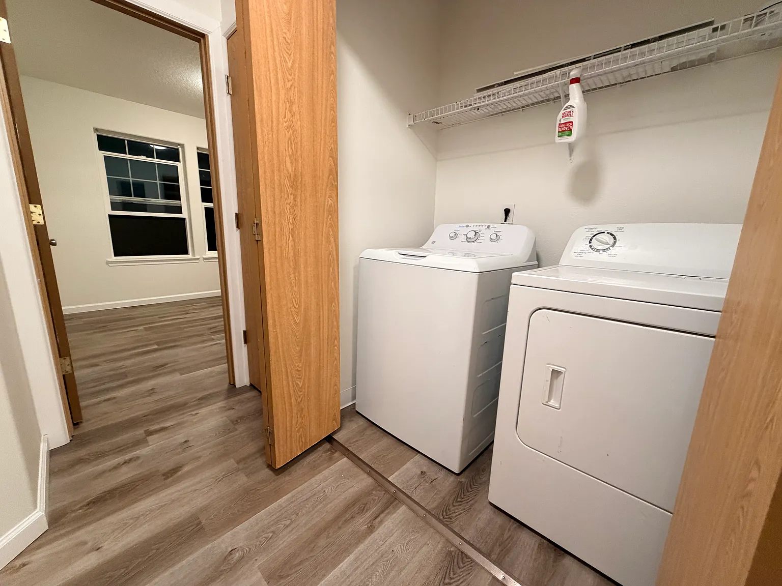 2 bed, 1.5 bath, 900 sqft, $1,800 — Photo 4