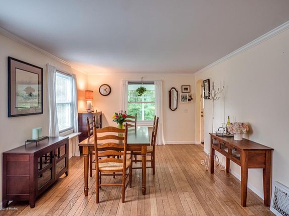 5th image of 1309 Pinehurst Blvd
